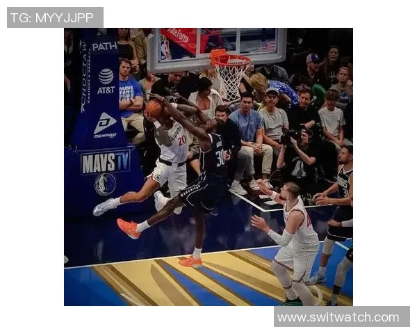 快船与独行侠季后赛第三场精彩录像回放全程回顾与分析